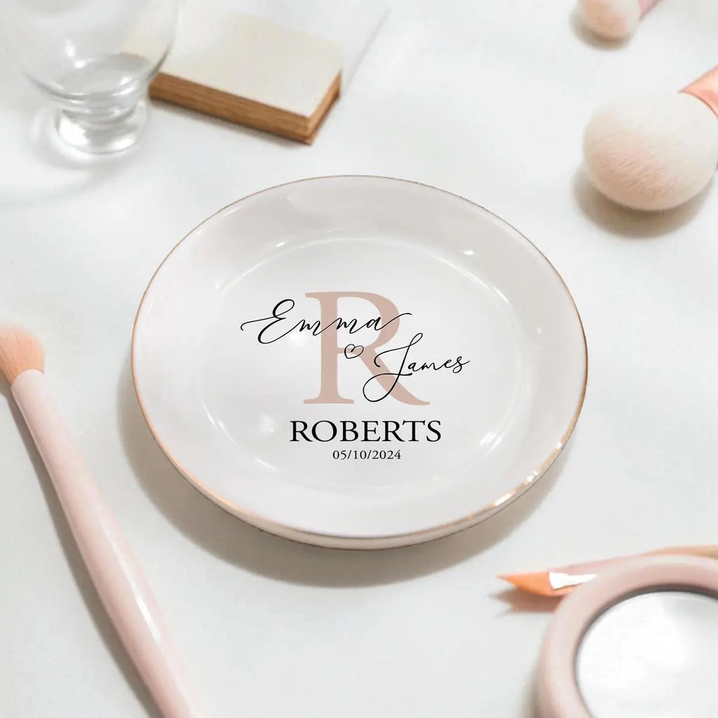 Custom Couple Name Ring Dish, Engagement Gift, His and Hers Jewelry Dish, Wedding Ring Holder, Anniversary Keepsake variant