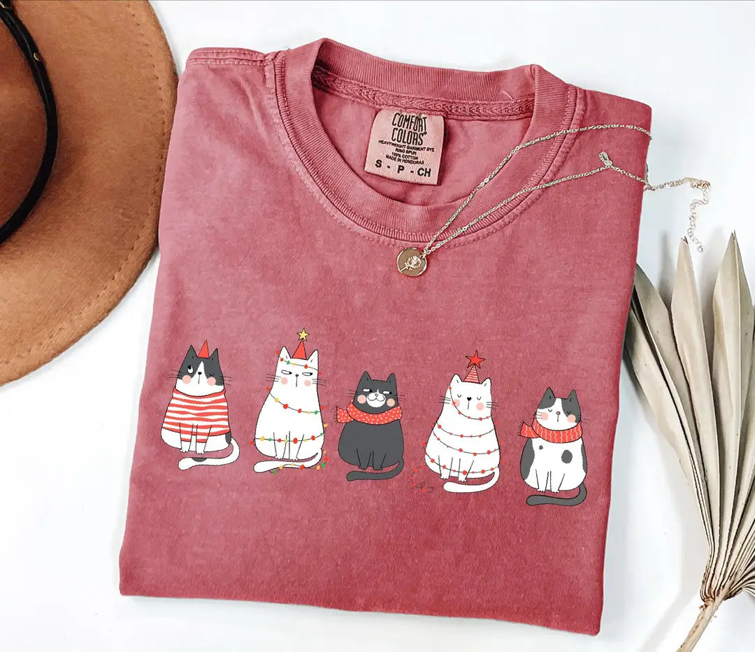 Five Festive Christmas Cats graphic Comfort Colors T-shirt, additional product photograph.