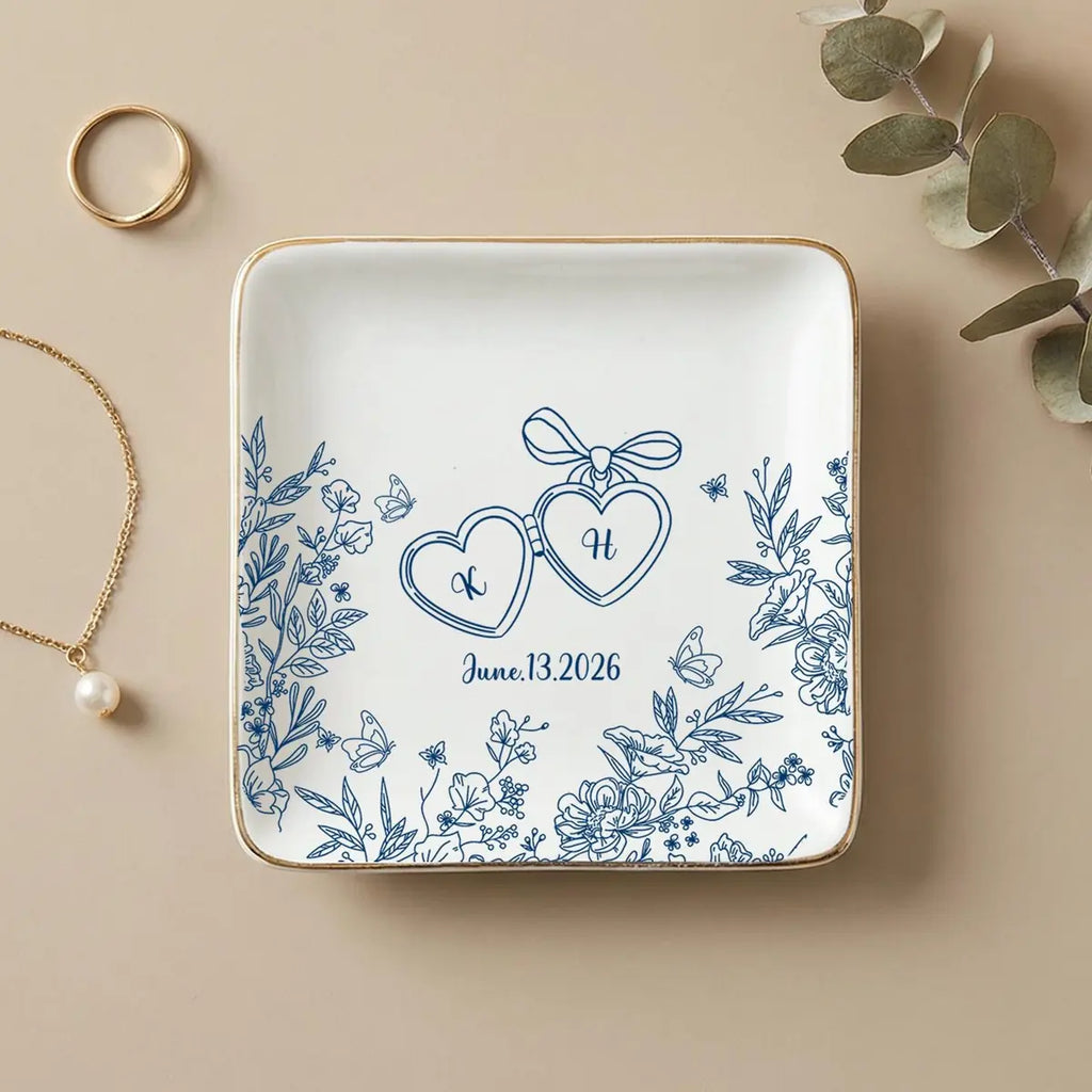 Wedding Ring Dish, Custom Engagement Gift for Bride, Couples Initials Jewelry Dish, Bridal Shower Gift variant