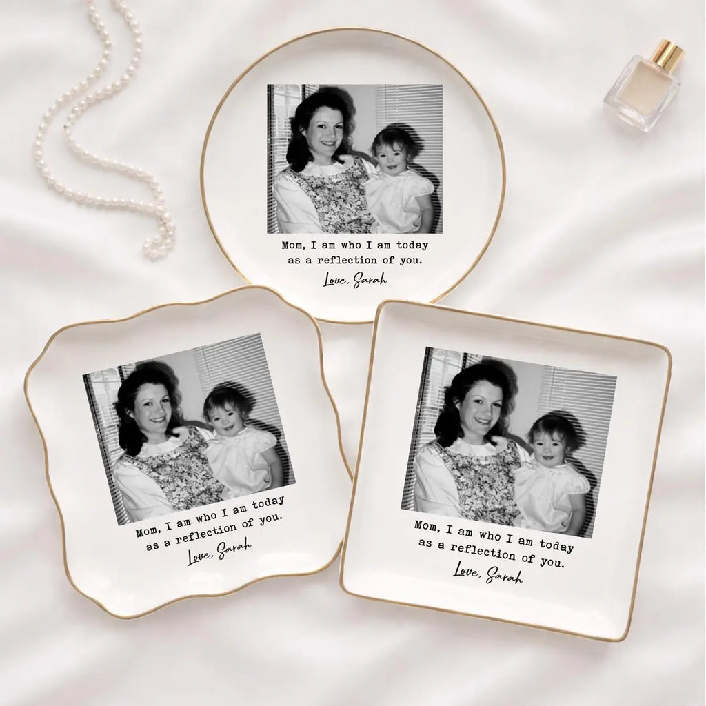 Personalized ceramic ring dish with custom photo and text for mom, main front view