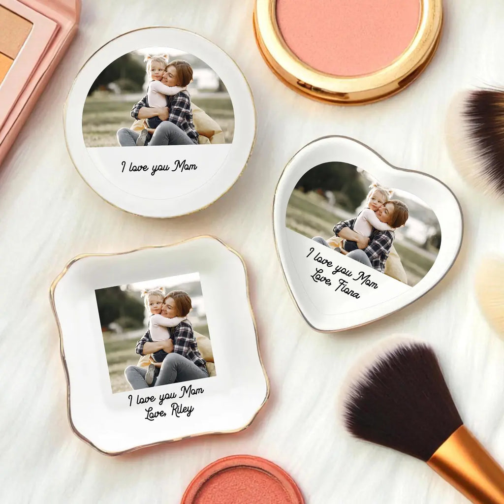 Close-up detail of glossy ceramic finish and gold rim on personalized mom trinket tray