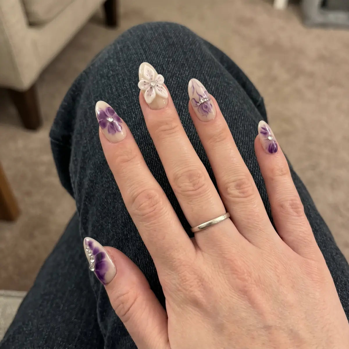 plum nude 3d marble almond press on nails peony bloom gemstone detail 03