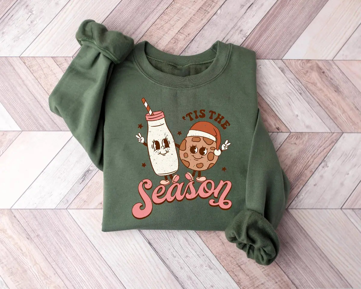 Retro Christmas Gingerbread Cookies : Cute Family Xmas Party Crewneck Sweatshirt alternate product view.