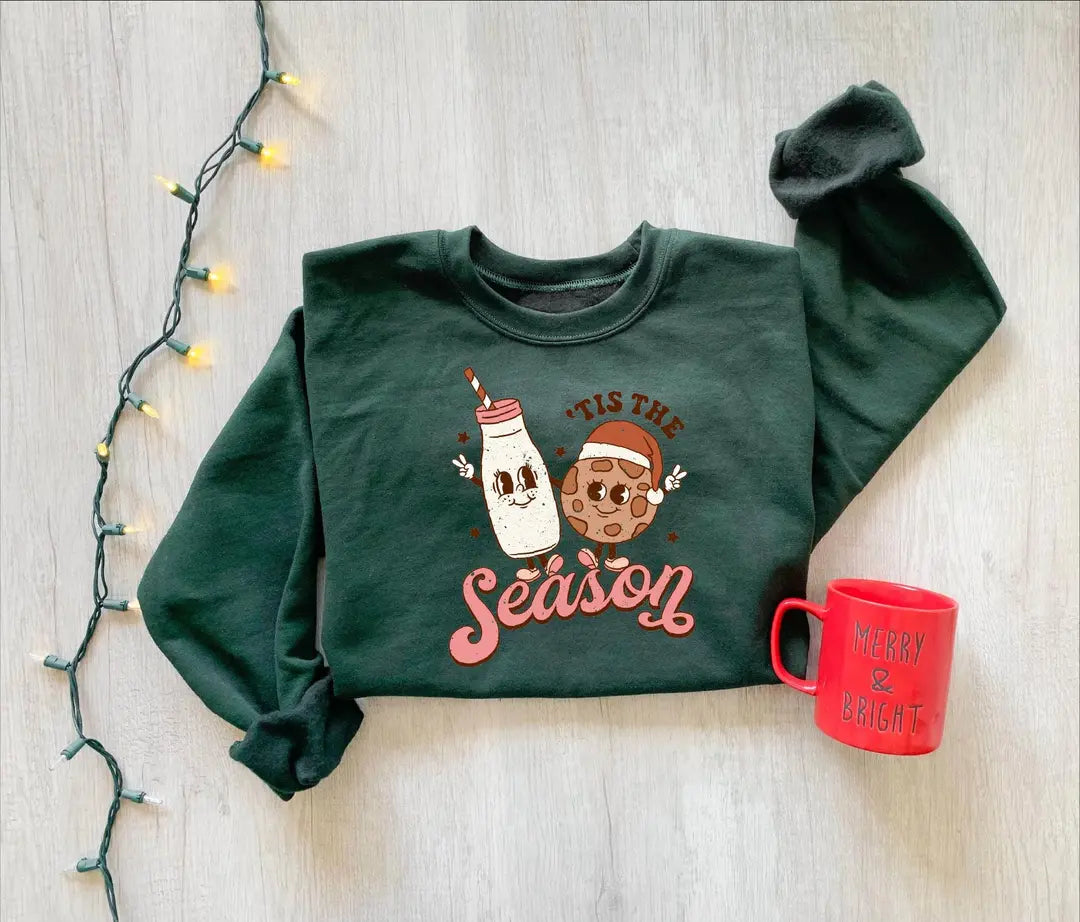 Retro Christmas Gingerbread Cookies : Cute Family Xmas Party Crewneck Sweatshirt alternate product view.
