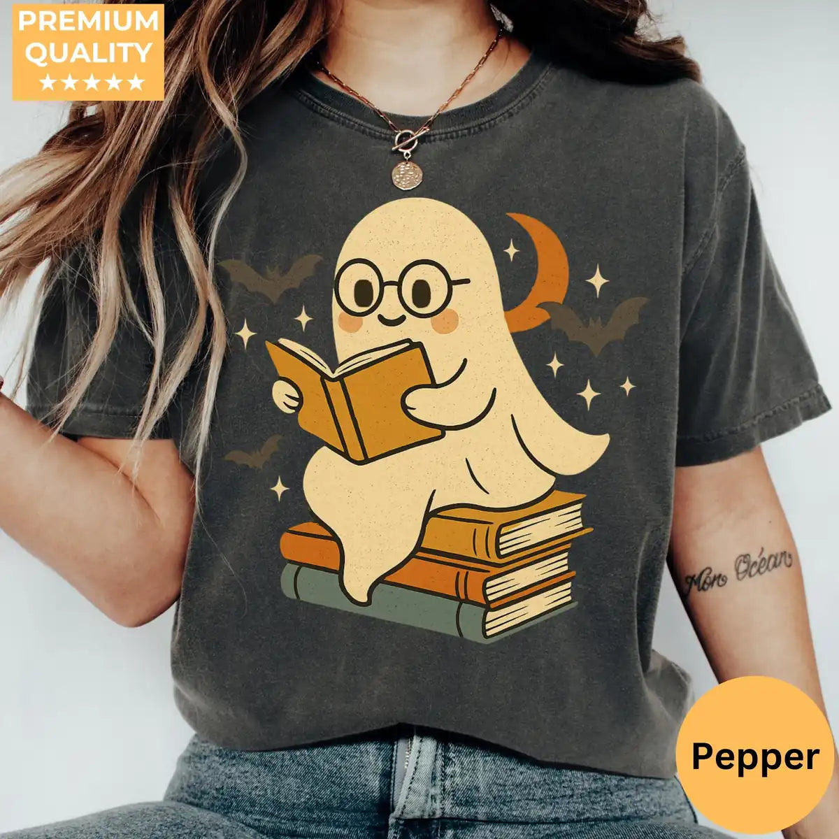 Woman wearing Pepper Retro Ghost Reading Books - Book Lover Halloween Comfort Colors T-Shirt