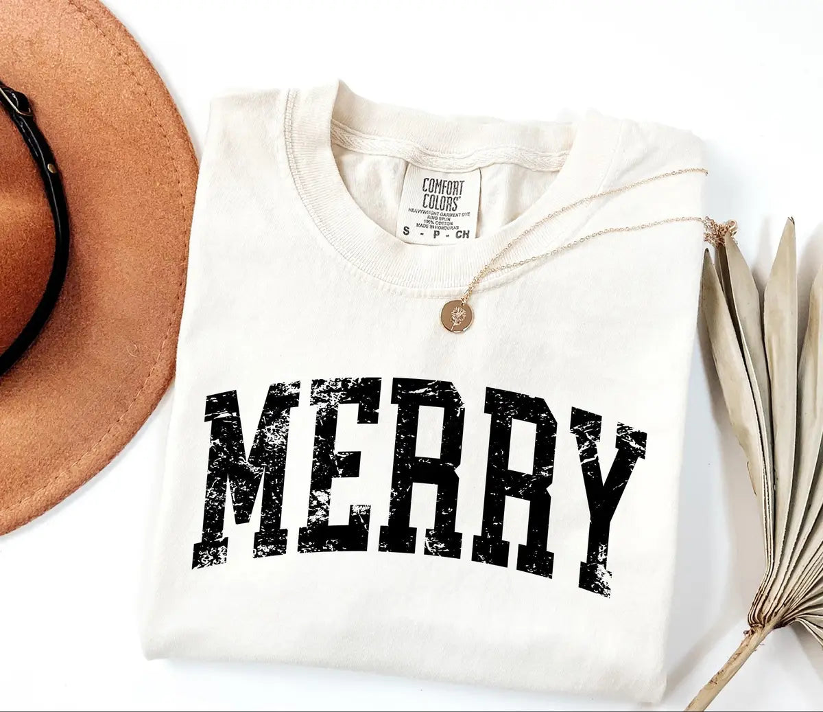 Retro Merry Christmas graphic Comfort Colors T-shirt, additional product photograph.