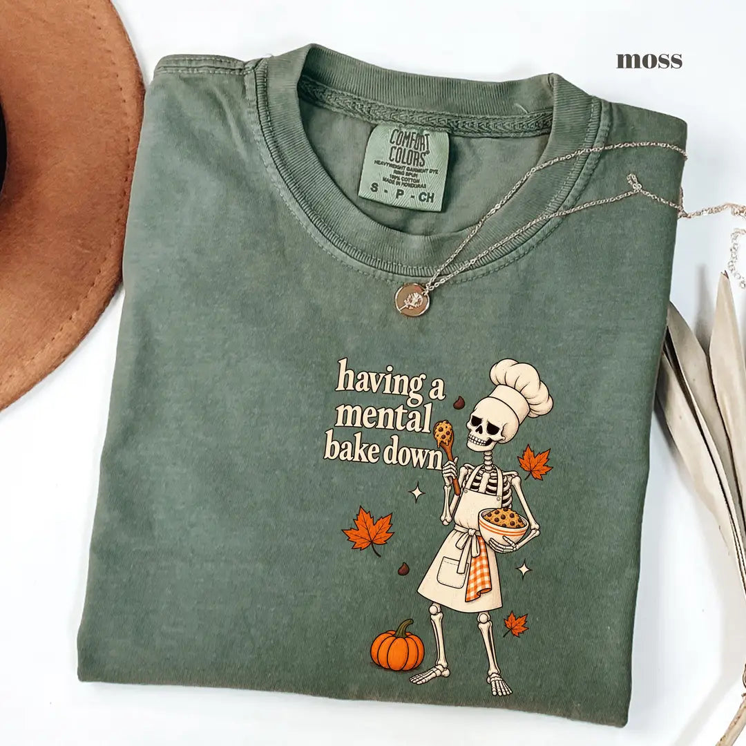 Moss Comfort Colors 1717 T-shirt with Having a Mental Bake Down design worn by a model view 2