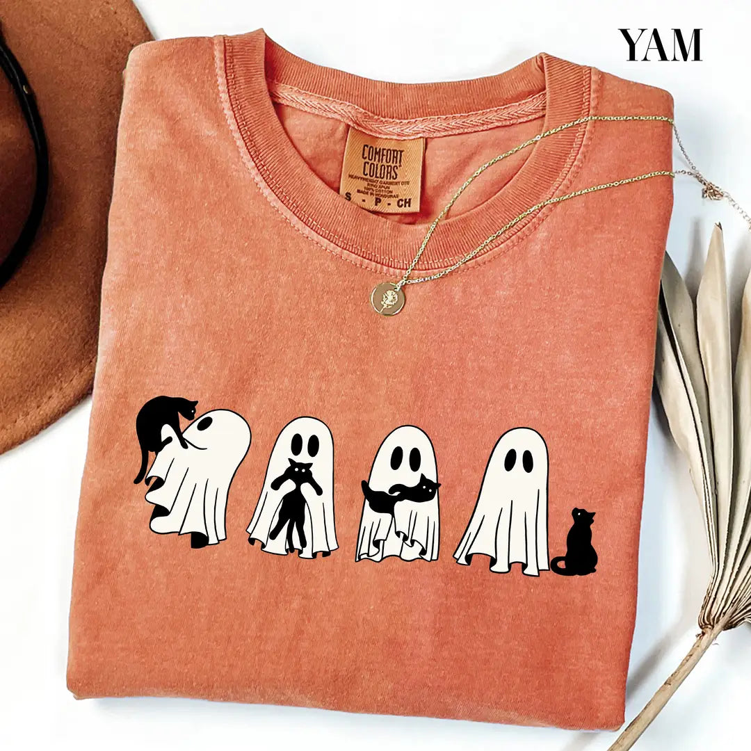 Yam Comfort Colors 1717 T-shirt with Halloween Black Cat and Ghost design