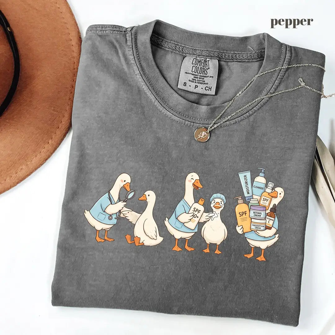 Pepper Comfort Colors 1717 T-shirt with Dermatology Nurse design