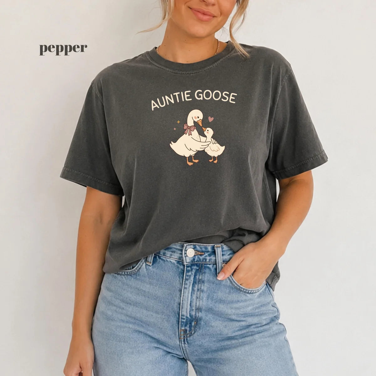 Pepper Comfort Colors 1717 T-shirt with Auntie Goose design worn by a model