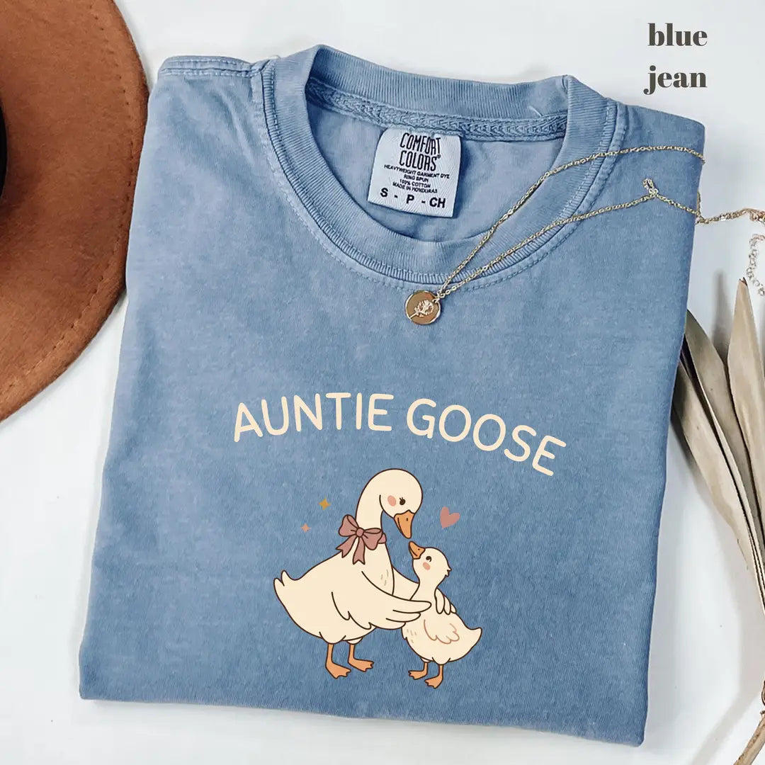 Blue Jean Comfort Colors 1717 T-shirt with Auntie Goose design worn by a model