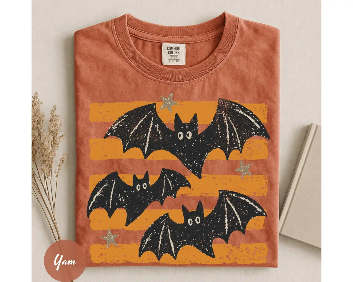 Comfort Colors 1717 T-shirt with Halloween Bats design
