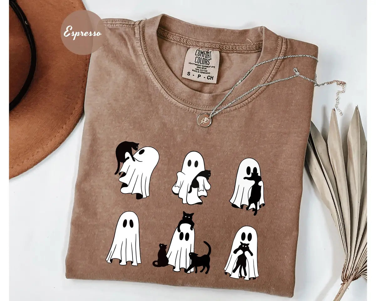Espresso Comfort Colors 1717 T-shirt with Black Cat Ghost design
