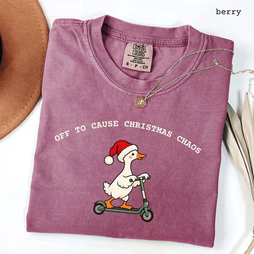 Comfort Colors 1717 T-shirt with Christmas Goose design worn by a model