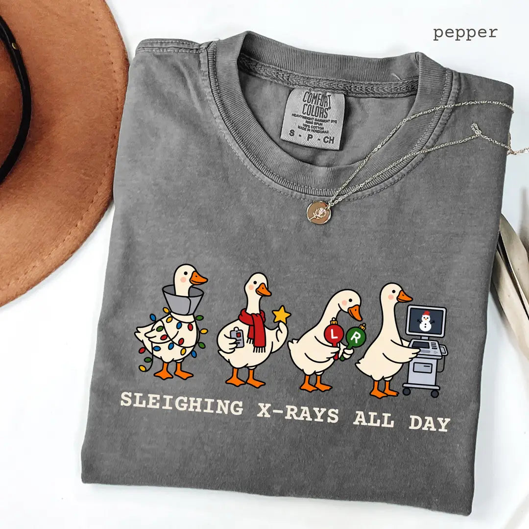 Pepper Comfort Colors 1717 T-shirt with Radiology Christmas design view 2