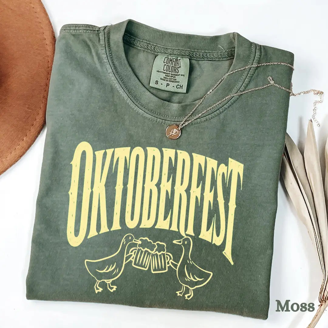 Oktoberfest Geese Beer Toast - German Festival Comfort Colors T-Shirt alternate product view in Moss.
