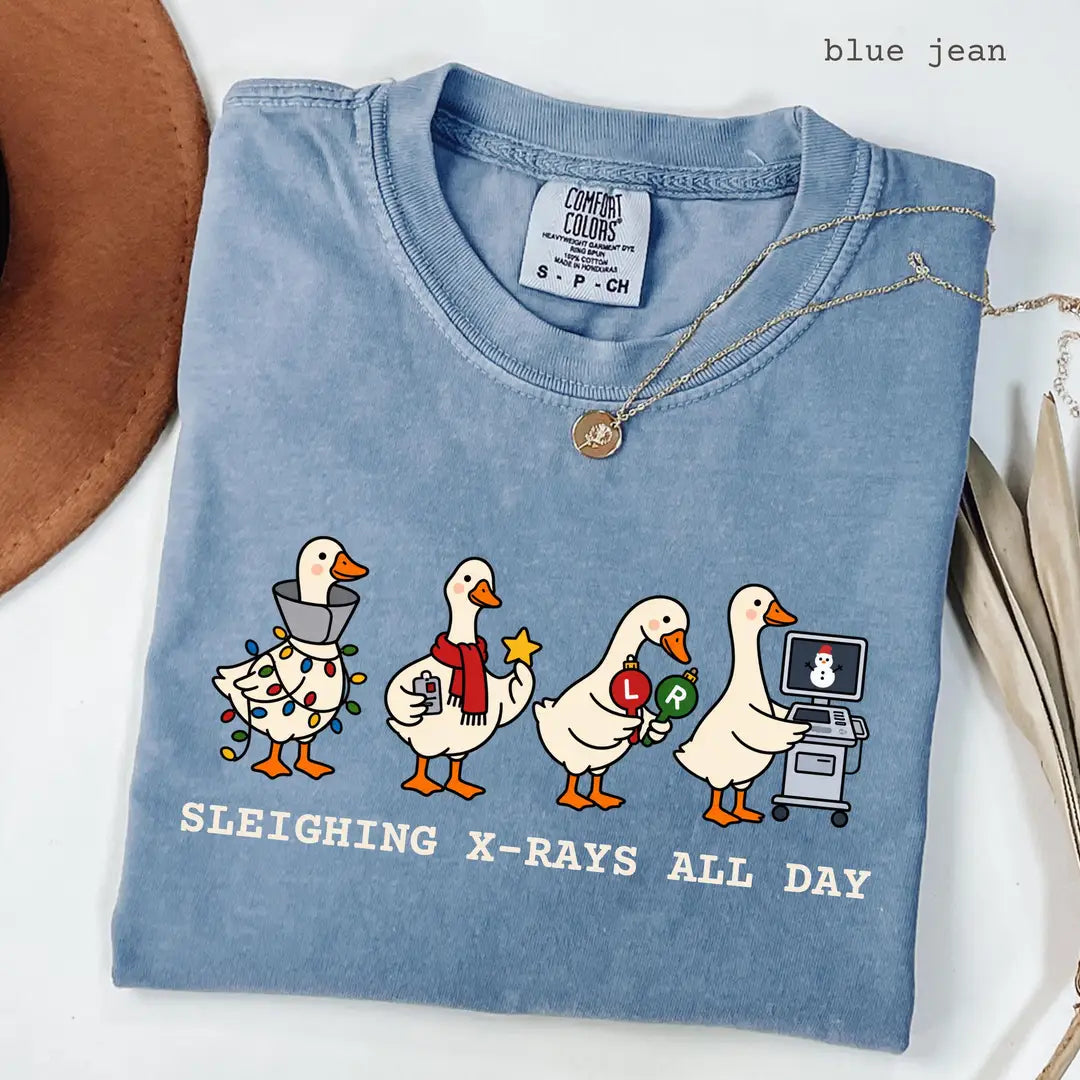 Blue Jean Comfort Colors 1717 T-shirt with Radiology Christmas design