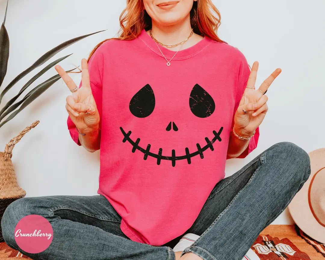 Comfort Colors 1717 T-shirt with Retro Pumpkin Face design alternate view