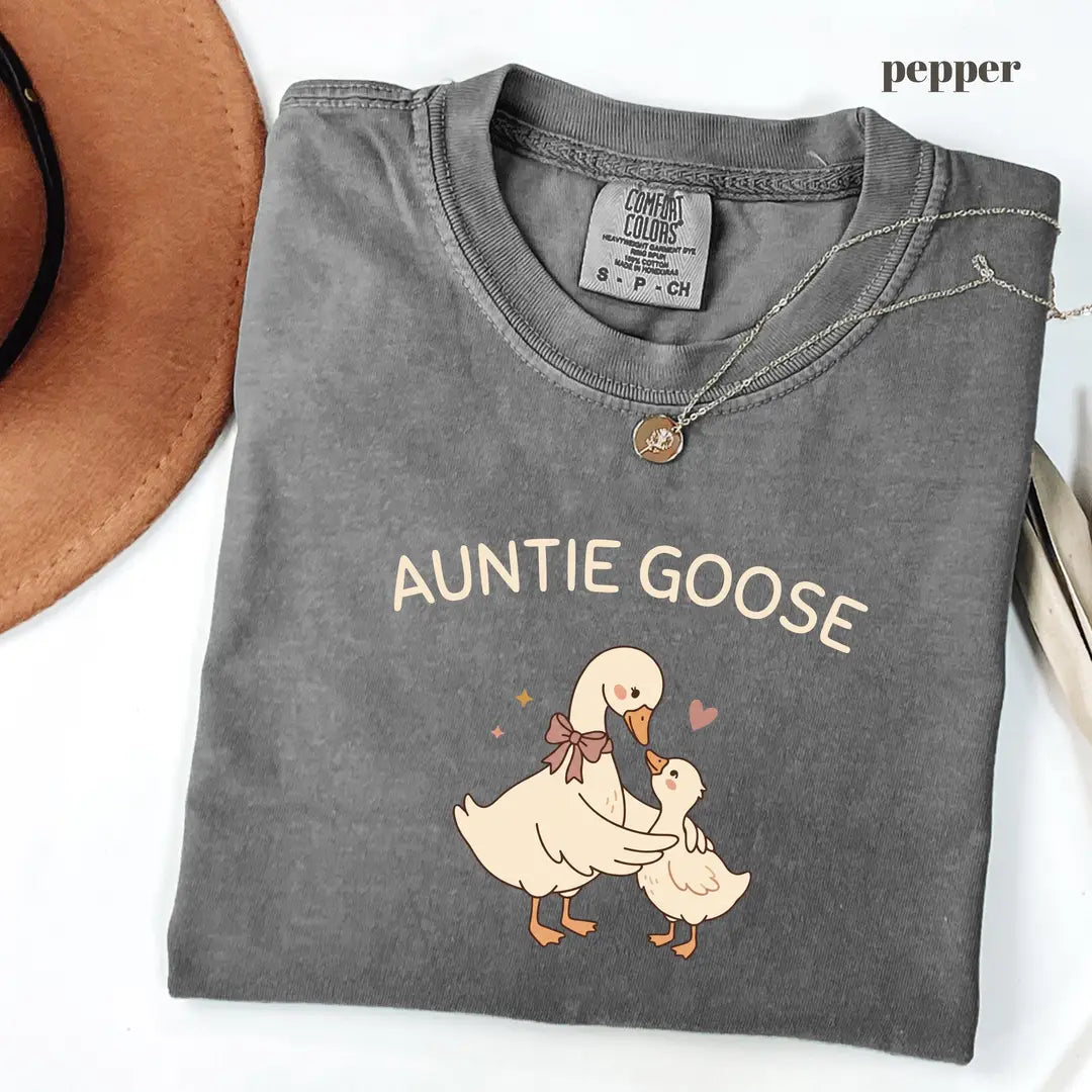 Pepper Comfort Colors 1717 T-shirt with Auntie Goose design