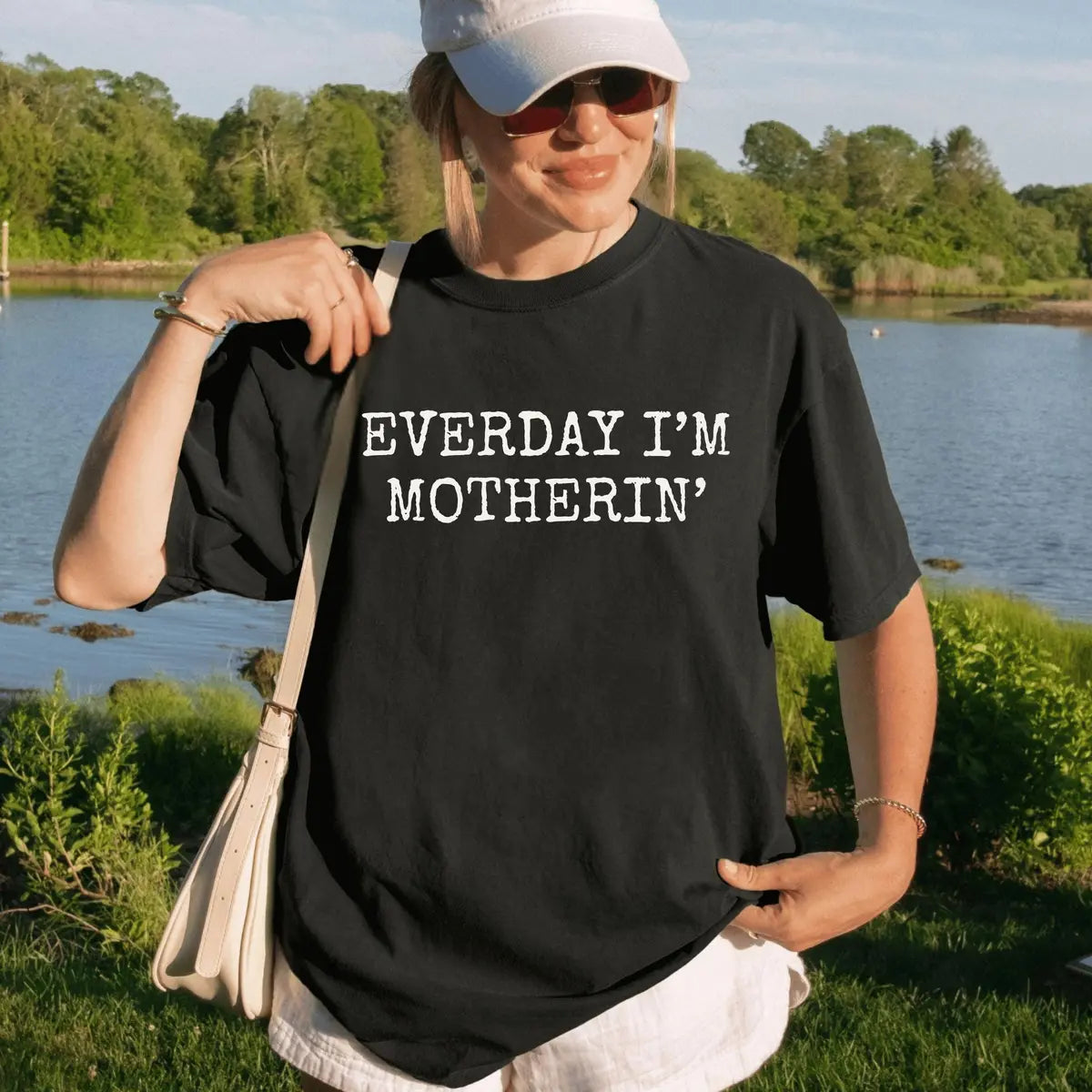Comfort Colors 1717 T-shirt with Mom Life design alternate view