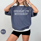 Comfort Colors 1717 T-shirt with Mom Life design