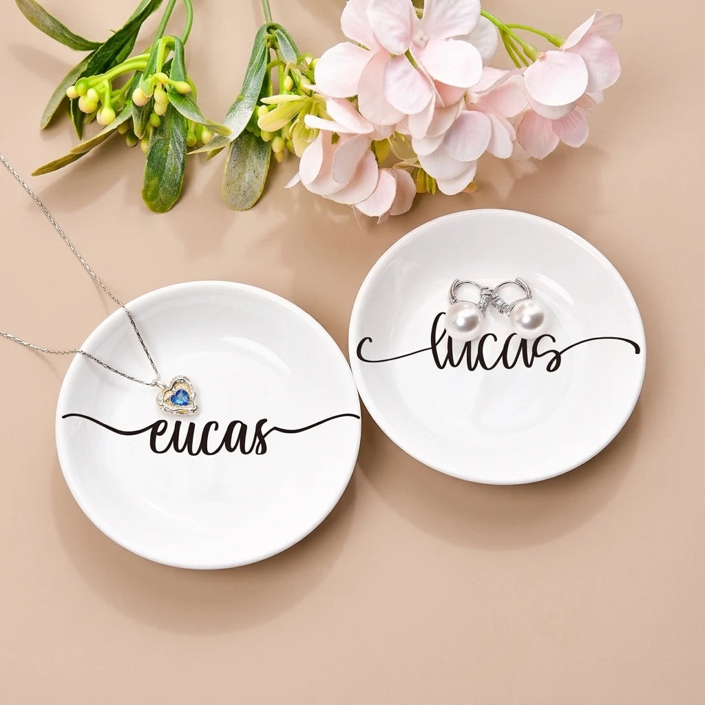 Size chart for personalized ceramic engagement ring dish