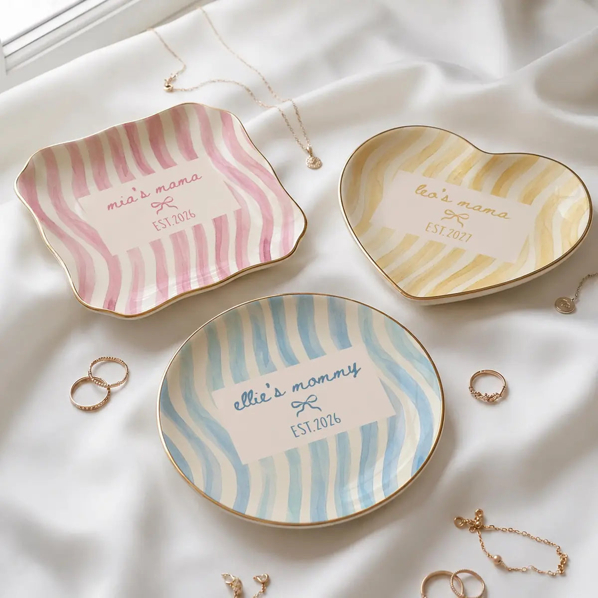 Wavy Stripe Custom Names Time Baby Announcement Ring Dish variant