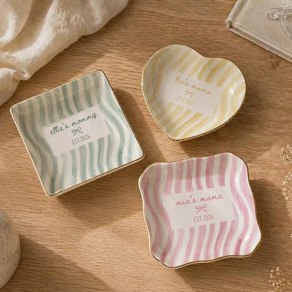 Wavy Stripe Custom Names Time Baby Announcement Ring Dish variant